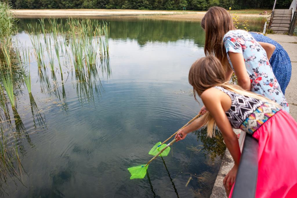 Oostappen Vakantiepark Hengelhoef Nv Hotel Aan de Wolfsberg Екстериор снимка
