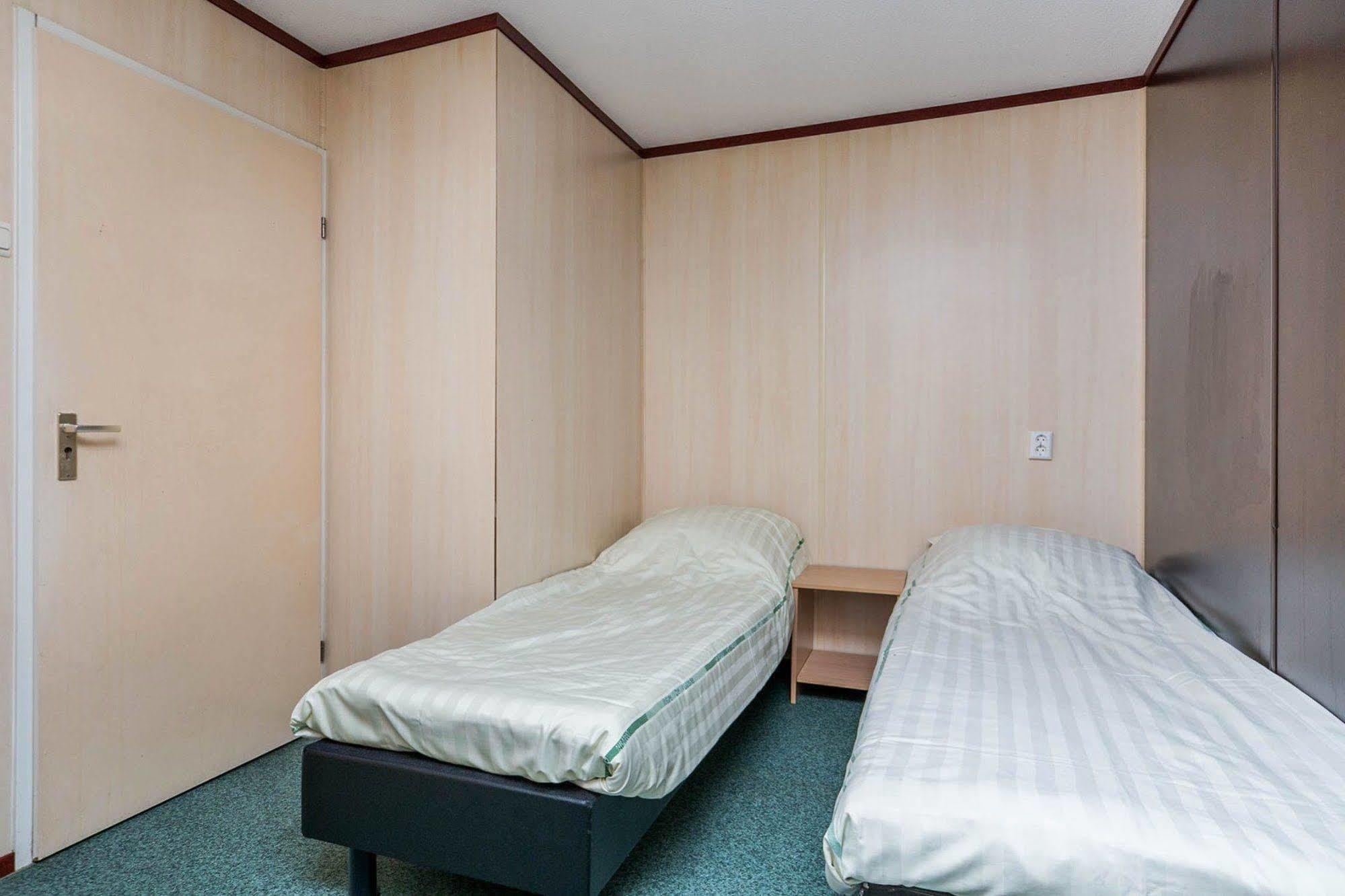 Oostappen Vakantiepark Hengelhoef Nv Hotel Aan de Wolfsberg Екстериор снимка