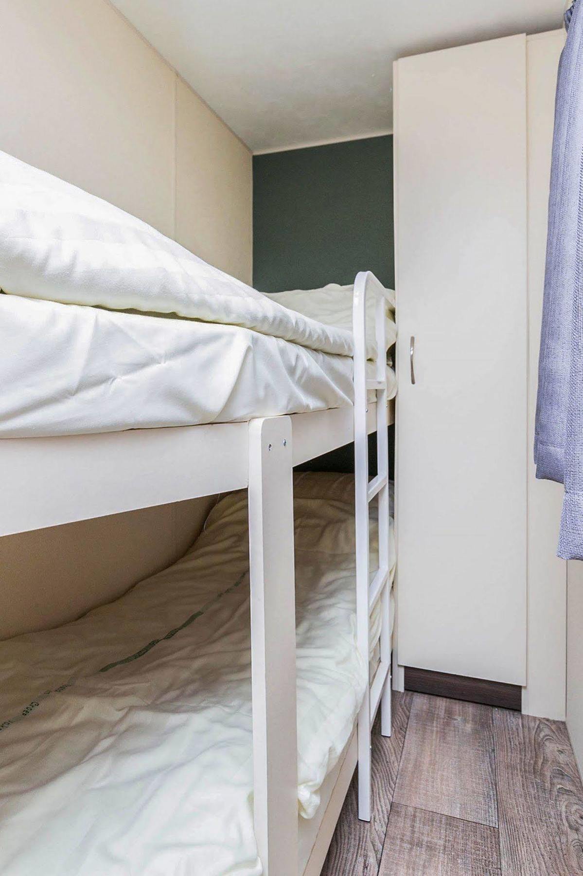 Oostappen Vakantiepark Hengelhoef Nv Hotel Aan de Wolfsberg Екстериор снимка